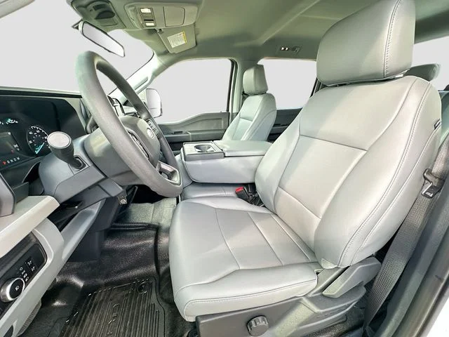New 2026 Oxford White Ford XL image 14