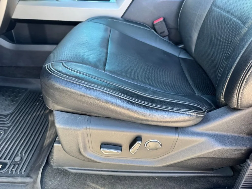 Used 2017 Magnetic Metallic Ford Lariat image 15