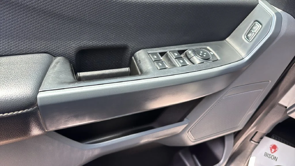 Used 2023 Blue Ford XLT image 11