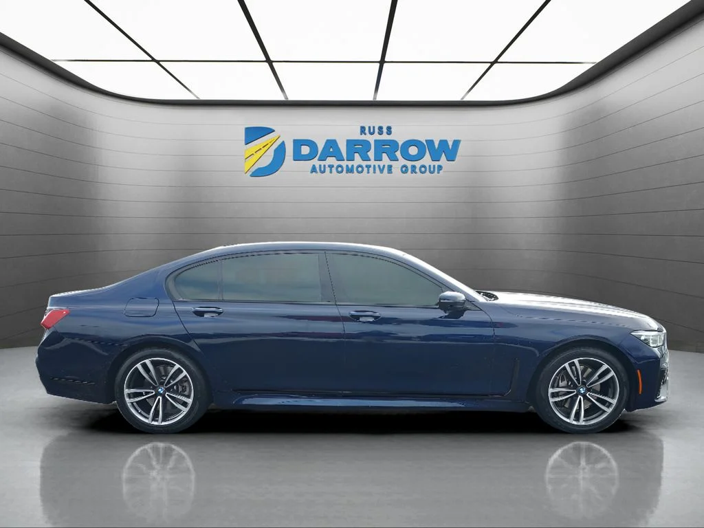 Used 2022 Blue BMW 740i xDrive image 6