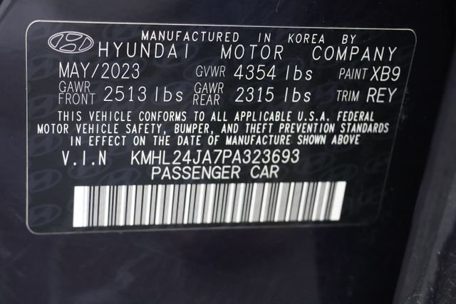 Used 2023 Blue Hyundai SE image 27