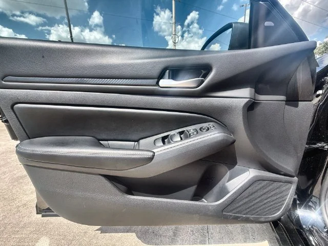 2025 Nissan Altima SV - Photo 20