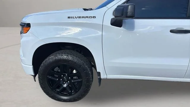 Used 2024 Summit White Chevrolet Custom image 27