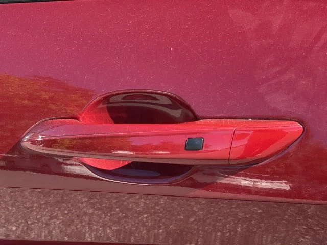 Used 2025 Red Hyundai SEL Sport image 38