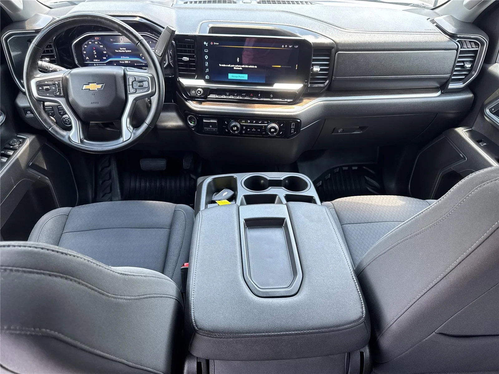 Used 2025 Summit White Chevrolet LT image 14