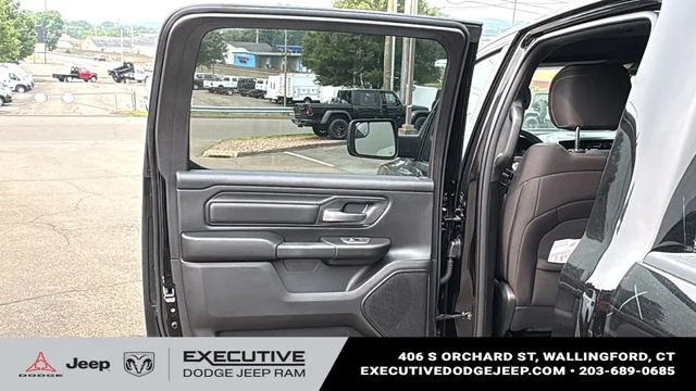 New 2026 Diamond Black Crystal Pearlcoat RAM Express image 21
