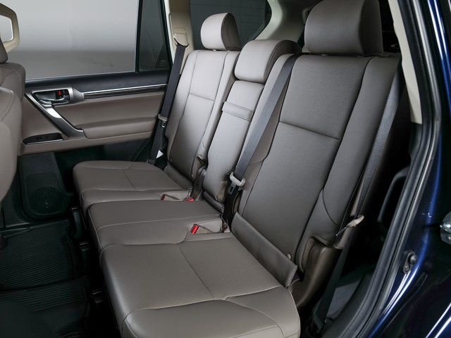 Used 2023 Mica Lexus 460 image 5