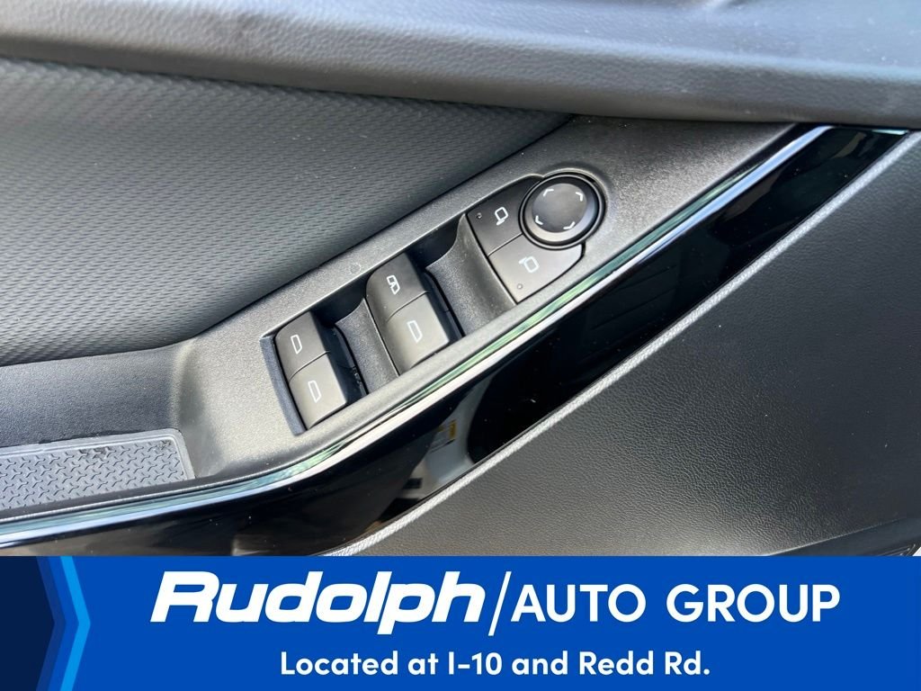 Used 2026 White Chevrolet LT image 37