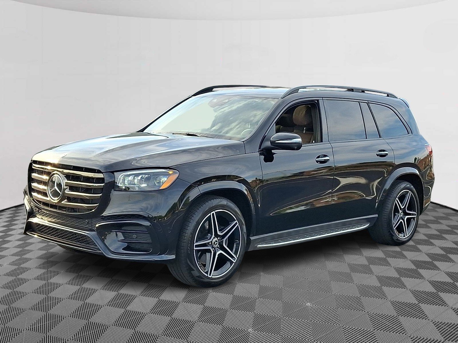 Used 2026 Black - 040 Mercedes-Benz 4MATIC® image 3
