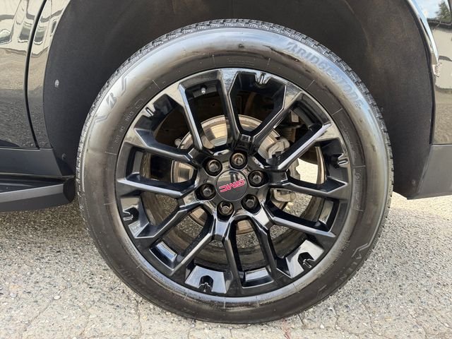 Used 2023 Onyx Black GMC SLT image 23