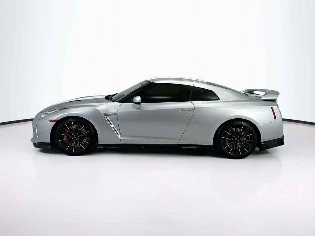 Used 2020 Super Silver Nissan Premium image 8