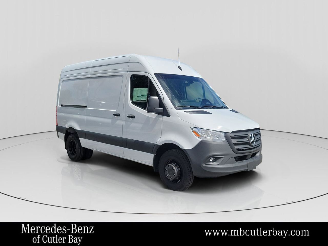 2025 Mercedes-Benz Sprinter Cargo Van