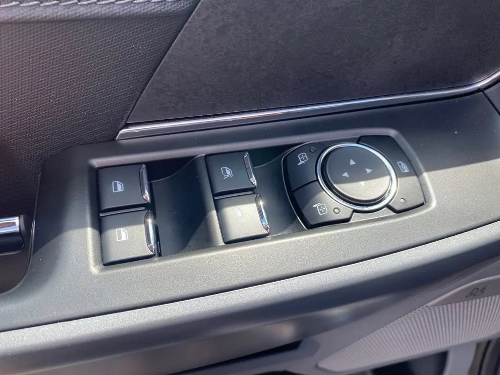 Used 2024  Ford XLT image 29