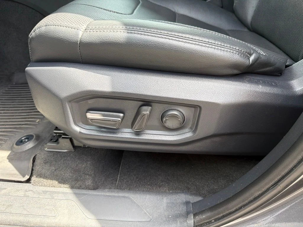 Used 2023 Magnetic Gray Metallic Toyota SR5 image 13