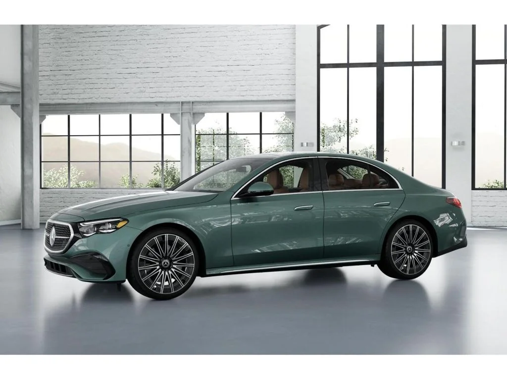 2026 Mercedes-Benz E-Class E450 - Photo 36