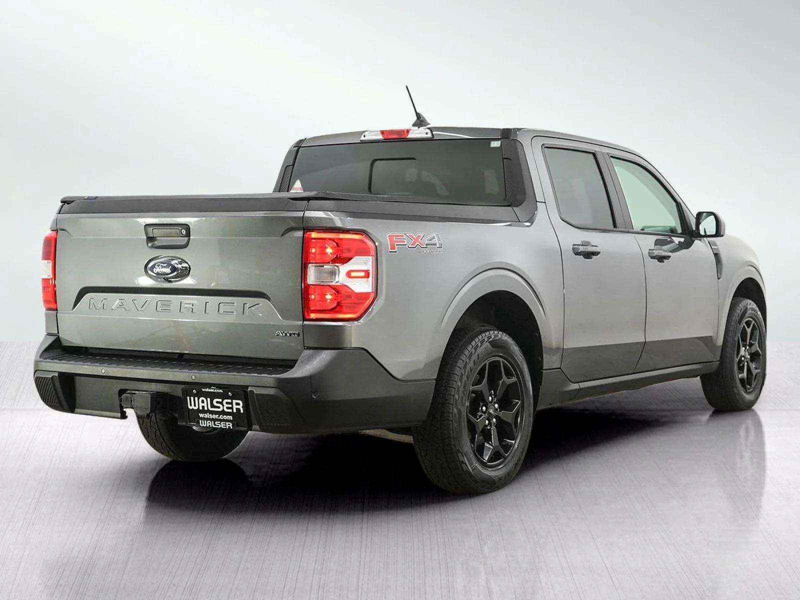 Used 2022 Gray Metallic Ford Lariat image 5