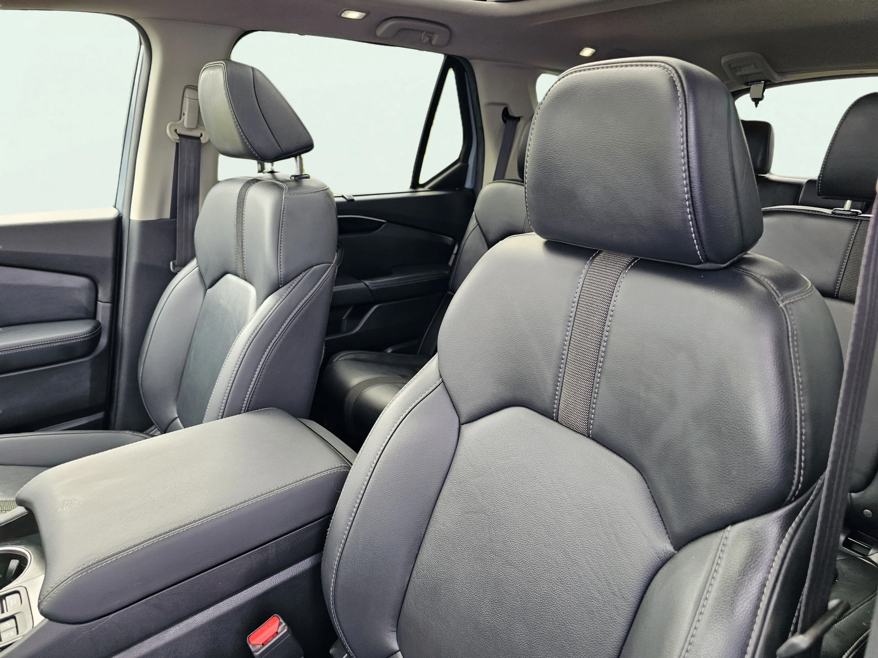 Used 2024 Sonic Gray Pearl Honda Touring image 16
