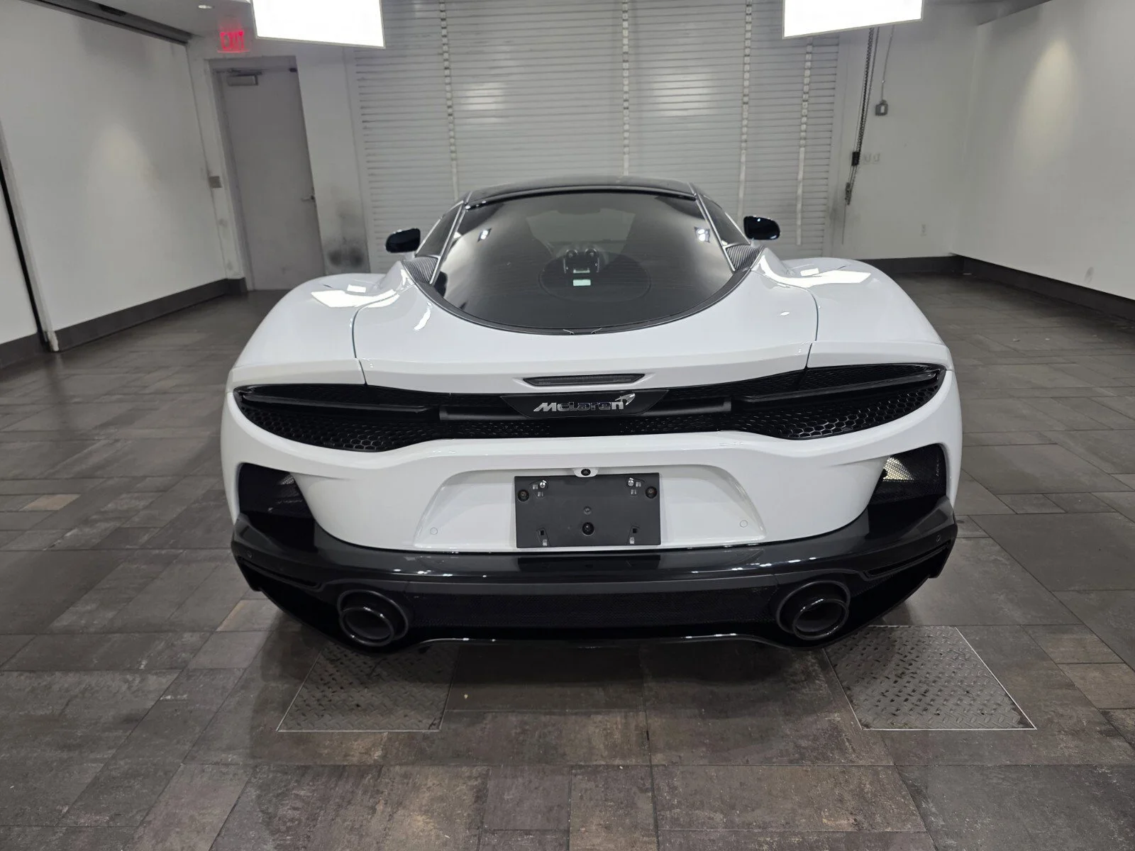 Used 2023 Silica White McLaren  image 5