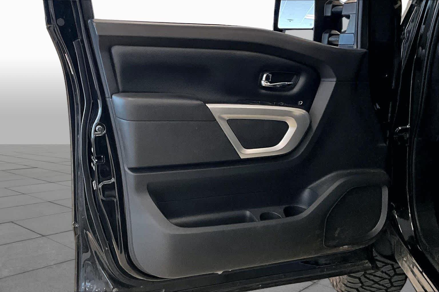 Used 2019 Magnetic Black Metallic Nissan SV image 20