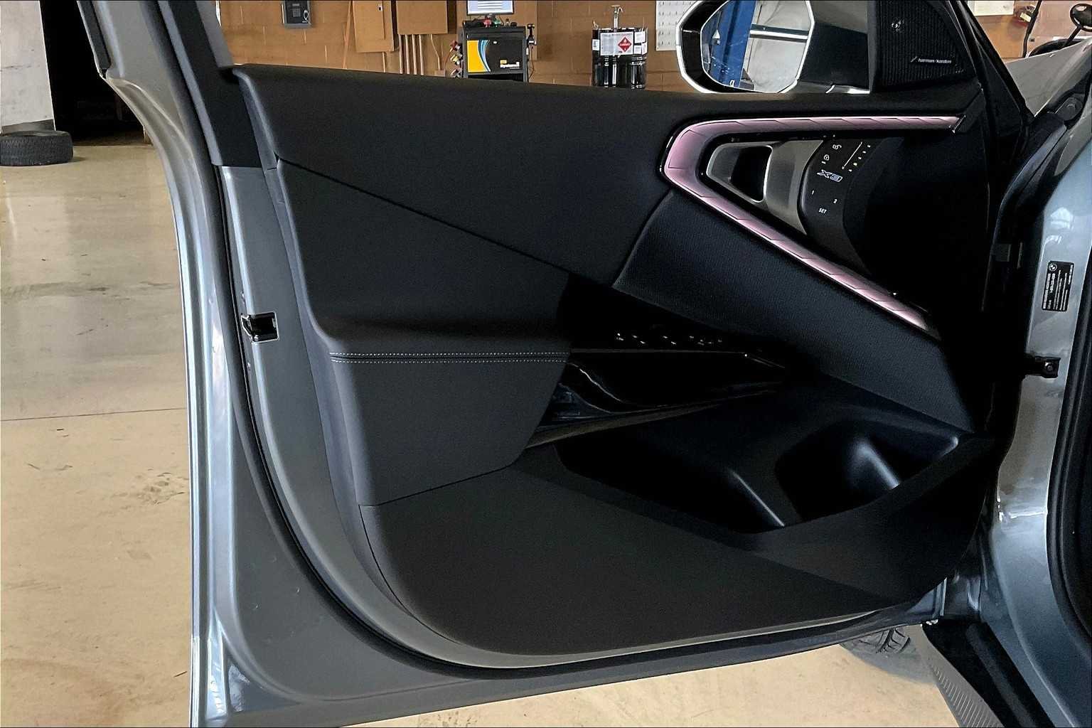 2026 BMW X3 30 - Photo 10