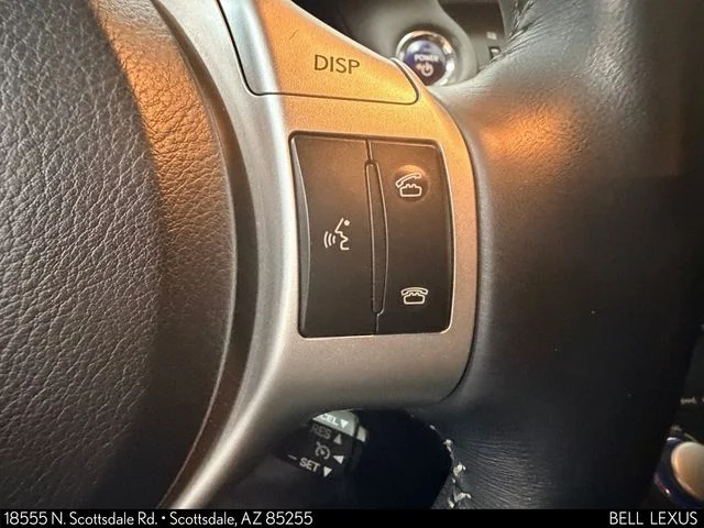 Used 2013  Lexus 200h image 18