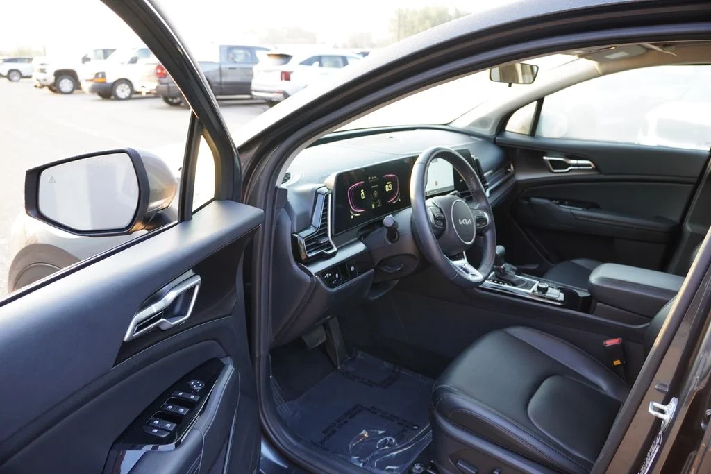 Used 2024 Gravity Gray Kia EX image 14