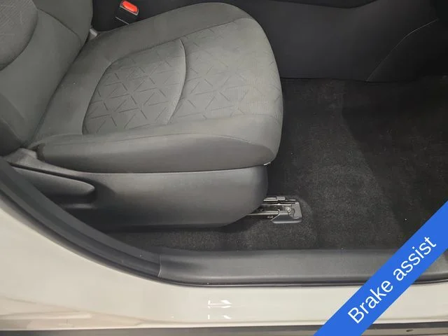 Used 2025 Ice Toyota XLE image 10
