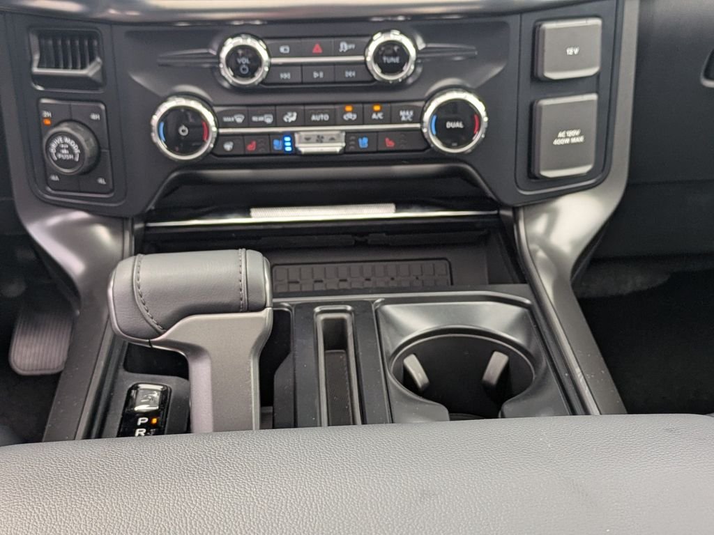 New 2026 Star White Metallic Tri-Coat Ford Lariat® image 42