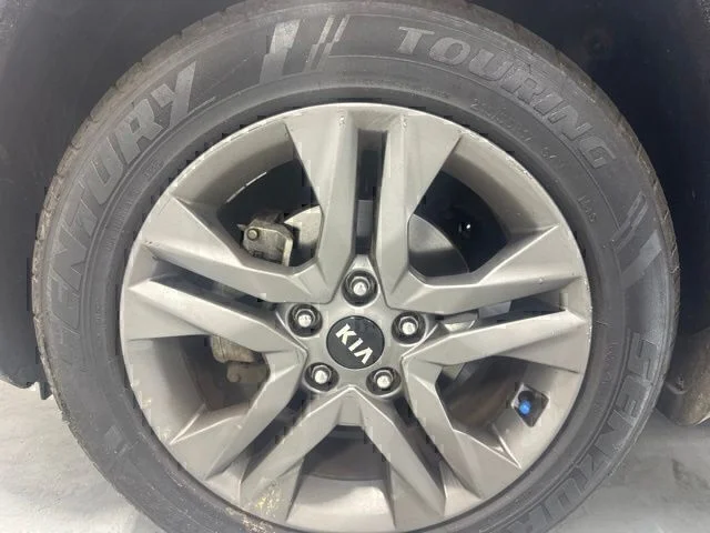 Used 2021 Blue Kia S image 11