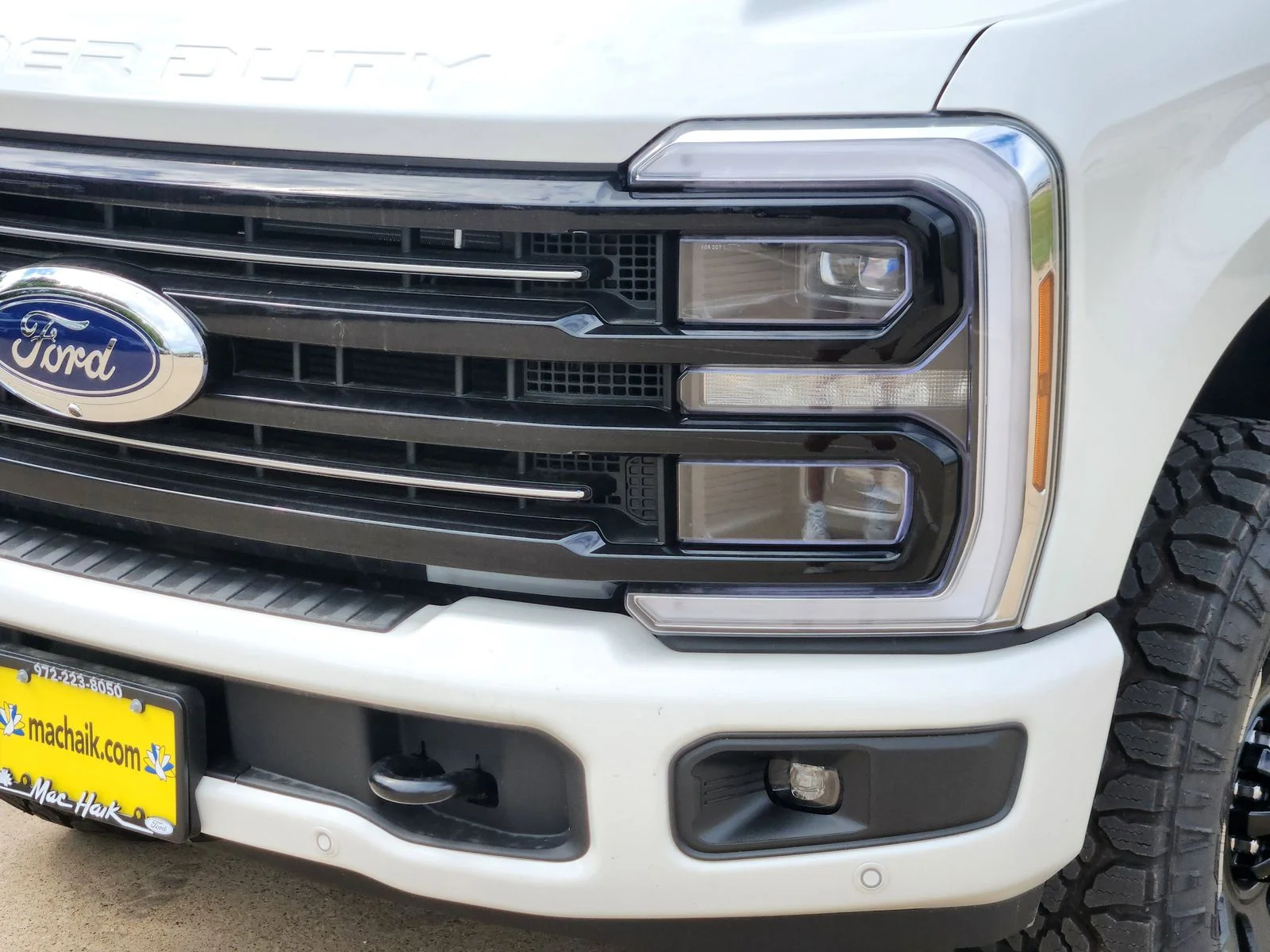 New 2026 Star White Metallic Tri-Coat Ford F-250® Platinum® image 5
