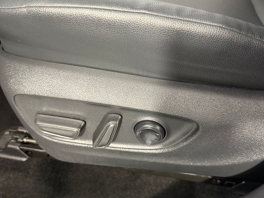 Used 2024 Cloud Toyota XLE image 21