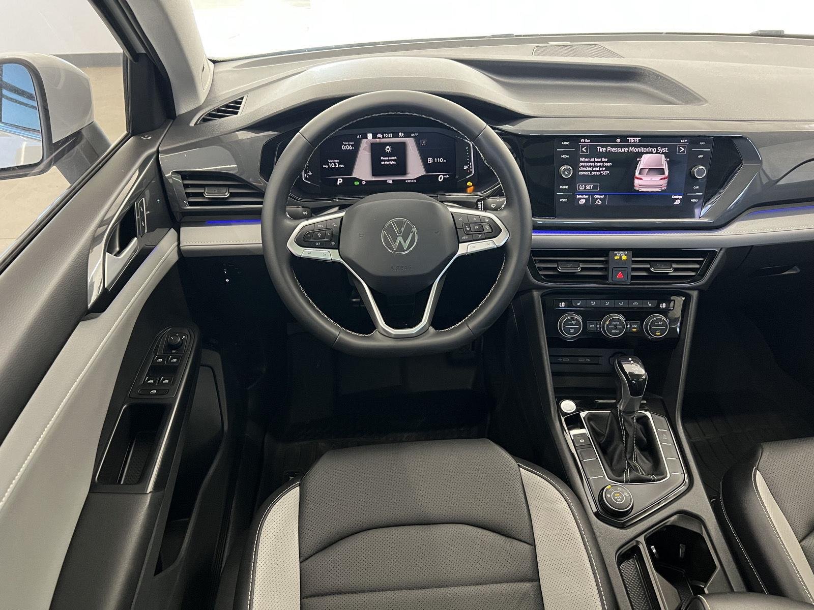 Used 2023 Pure White Volkswagen SEL image 29