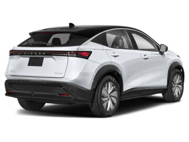 Used 2024 Everest White Pearl Tricoat/Black Diamond Pearl Nissan ENGAGE image 2
