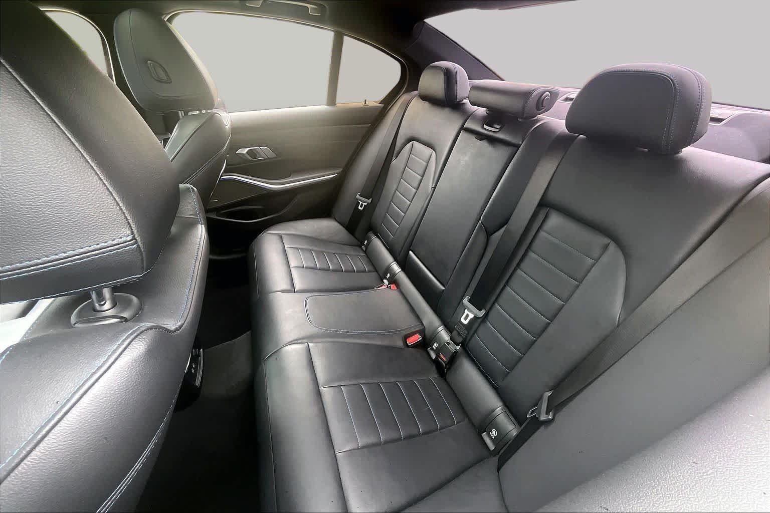 Used 2020 Portimao Blue Metallic BMW 330i image 19