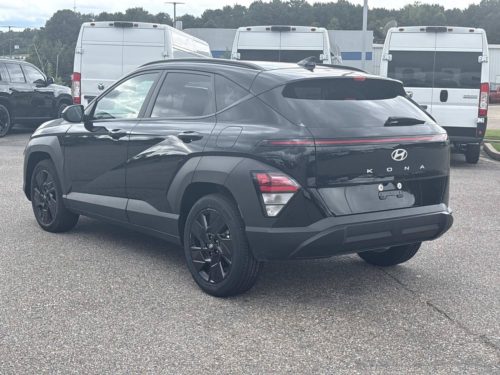 Used 2026 Abyss Black Pearl Hyundai SEL Sport image 7