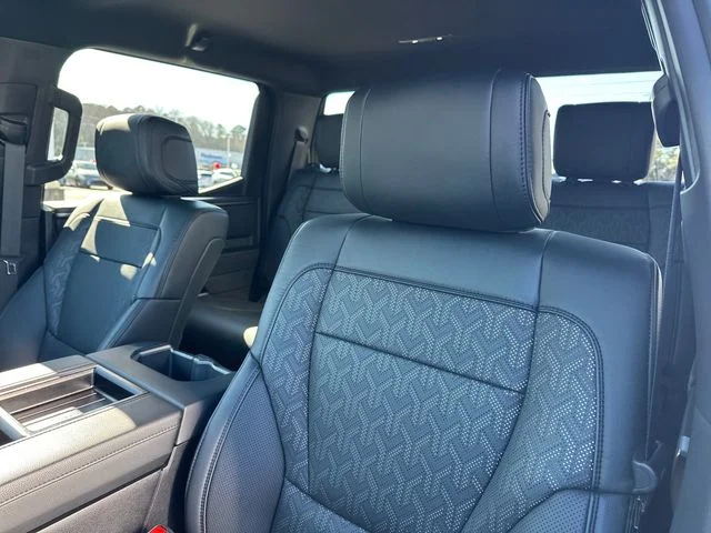 2025 Toyota Tundra Limited - Photo 15