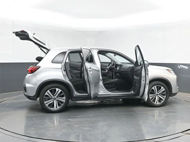 Used 2024 Silver Mitsubishi 2.0 ES image 49