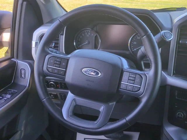 Used 2023 Red Ford XLT image 31