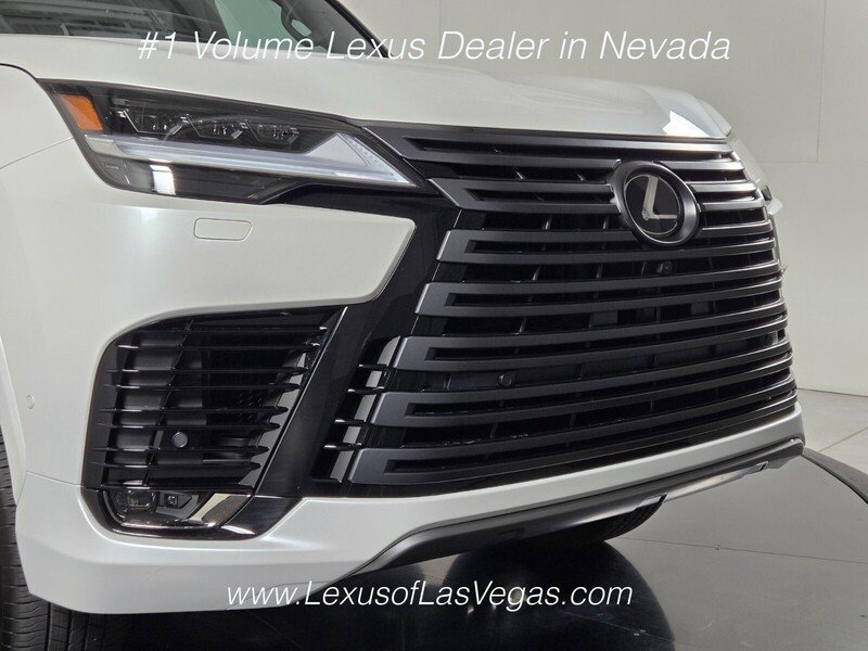 2026 Lexus LX 700h Luxury - Photo 8