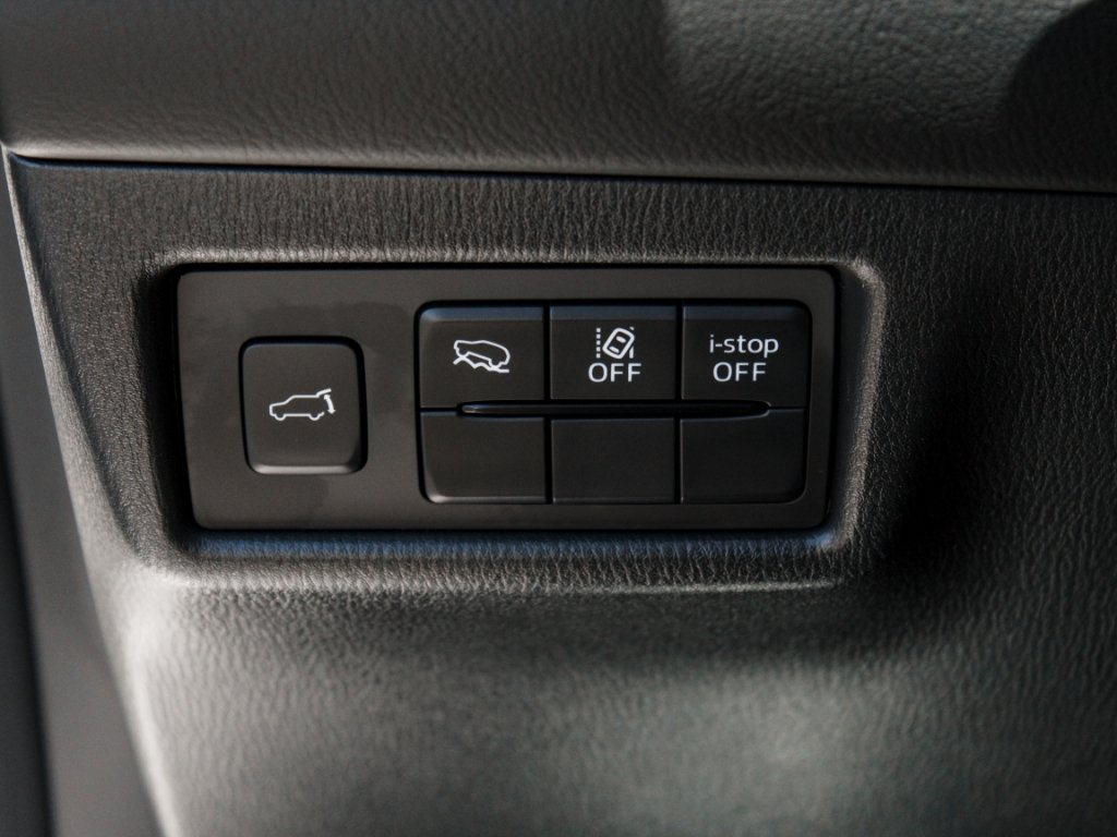 2025 Mazda CX-5 S Preferred package - Photo 12