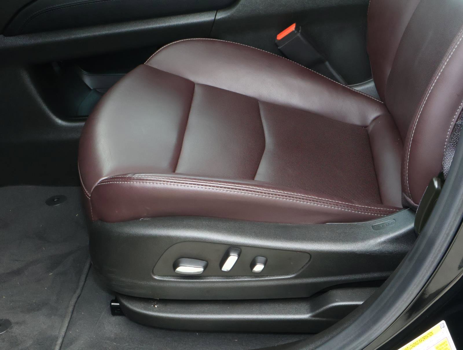 2024 Cadillac XT6 Premium Luxury - Photo 18