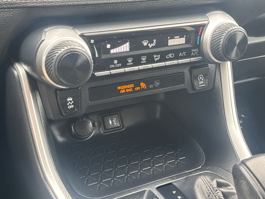 Used 2019 Silver Toyota LE image 24