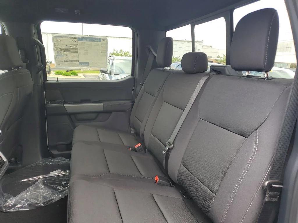 New 2026 Iconic Silver Metallic Ford XLT image 24