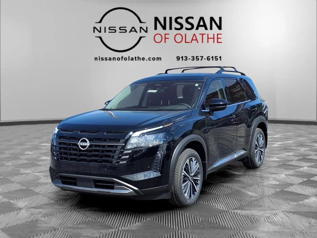 2026 Nissan Pathfinder Platinum 4WD's photo