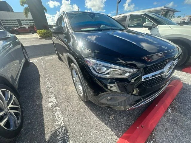 Used 2021  Mercedes-Benz GLA 250 image 2