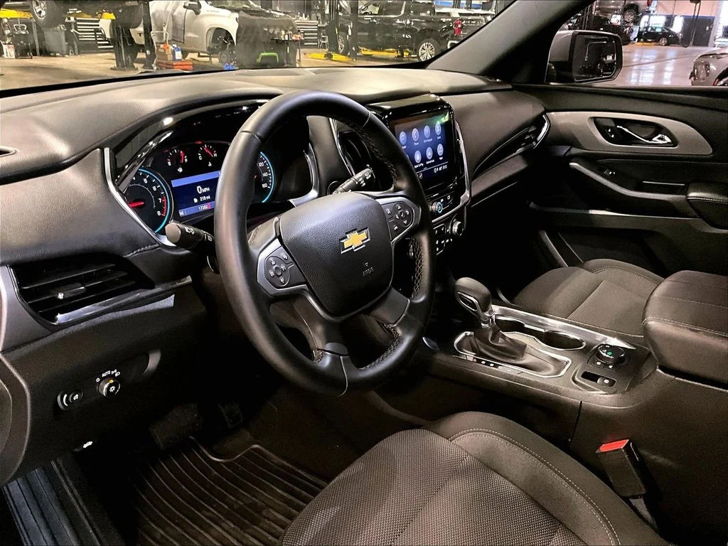 Used 2023 Gray Chevrolet LT image 8