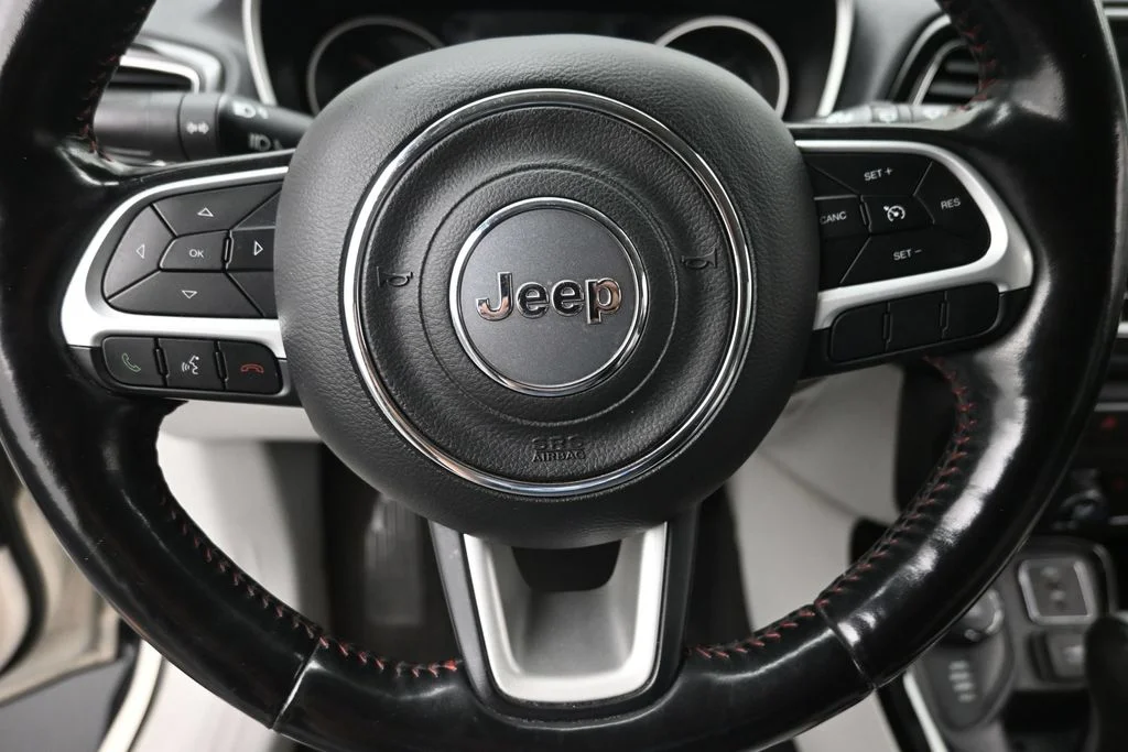 Used 2020 White Jeep Limited image 17