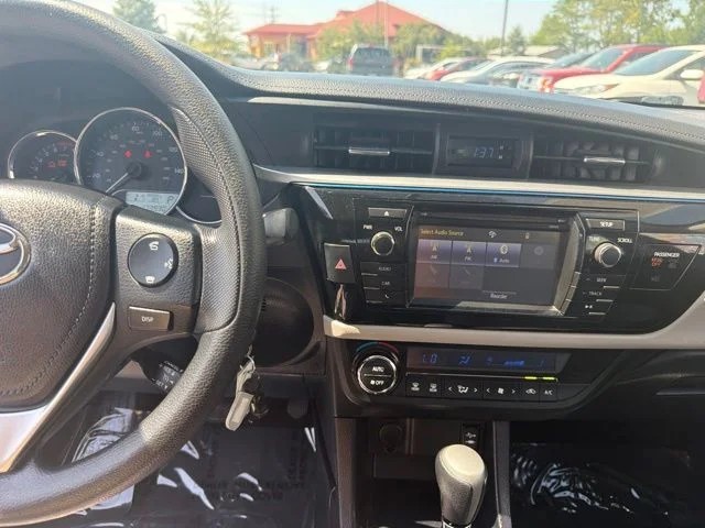 Used 2014 Red Toyota LE image 11