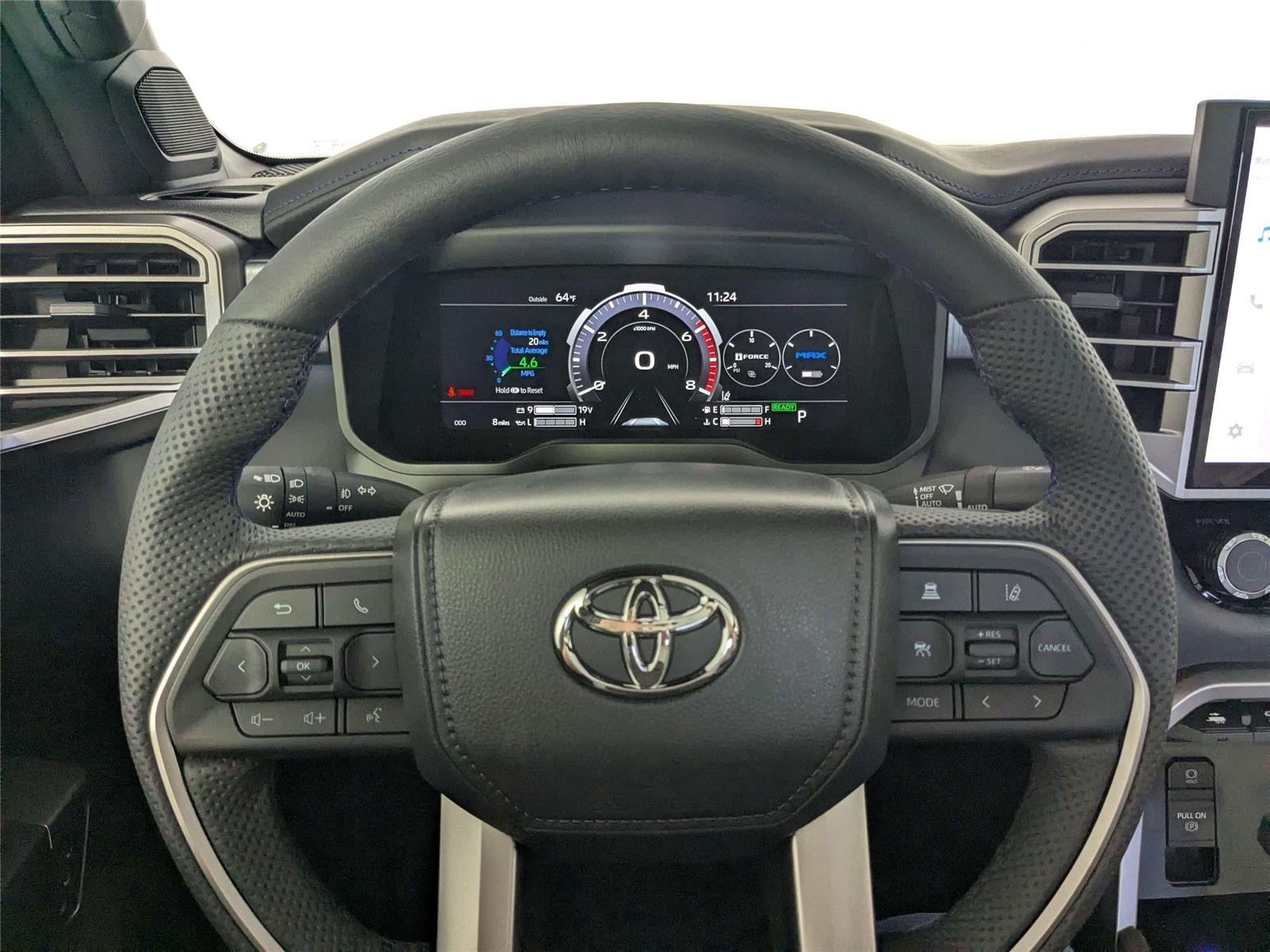 2026 Toyota Tundra Platinum - Photo 14