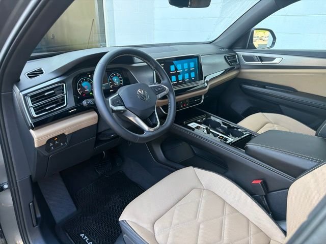 Certified Used 2024 Gray Volkswagen 2.0T SE w/Technology image 10